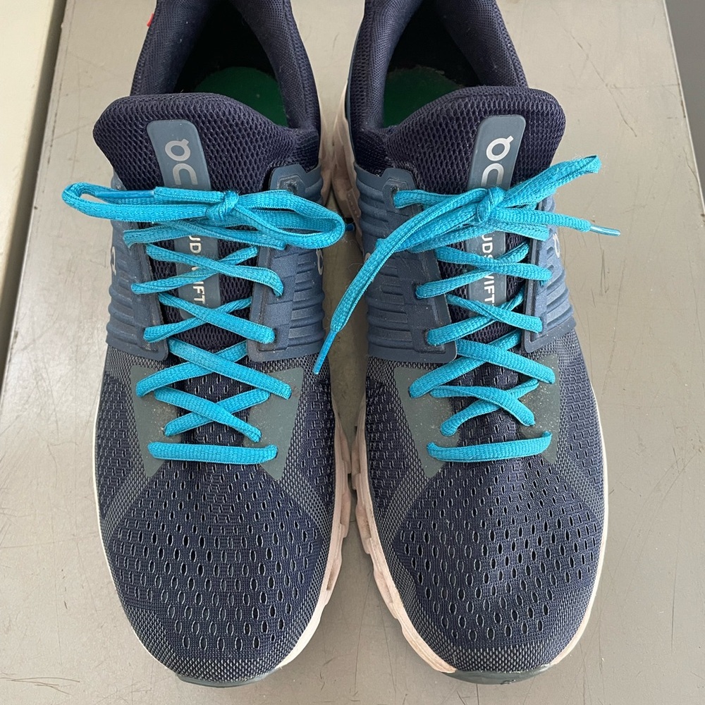 Mens OnClouds Athletic Shoe